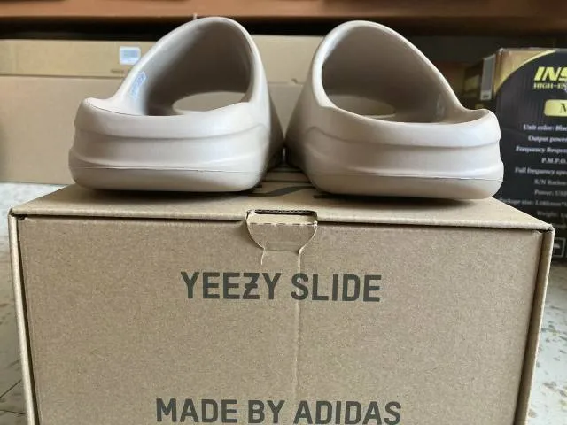 adidas Yeezy Slide Pure