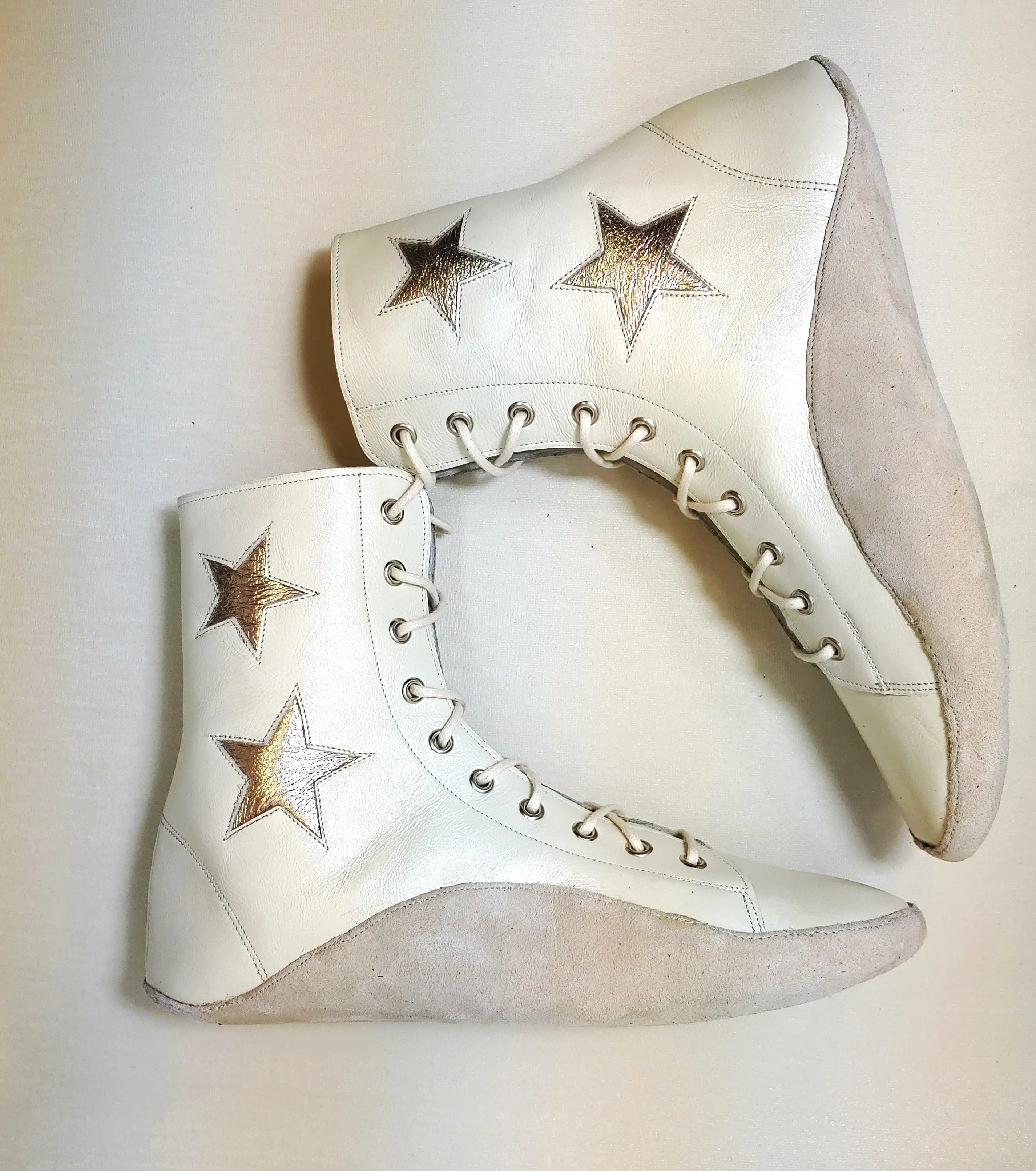 CUSTOM MADE Cream Tightrope Boots w/ metallic Stars