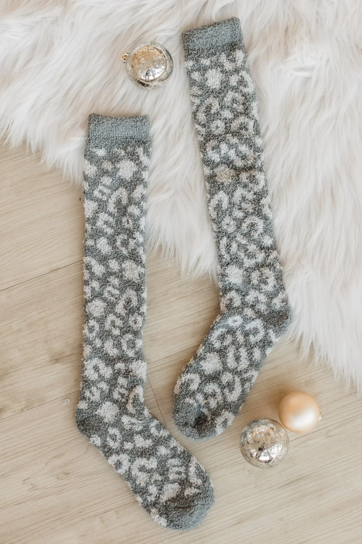 DOORBUSTER Plush Leopard Knit Socks