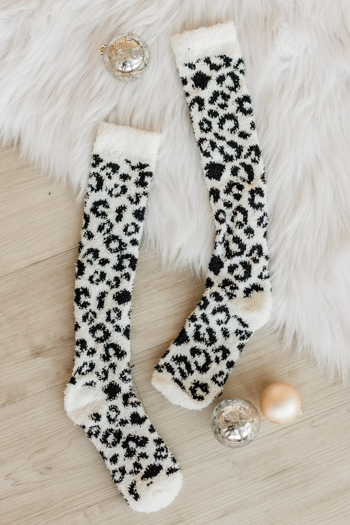 DOORBUSTER Plush Leopard Knit Socks