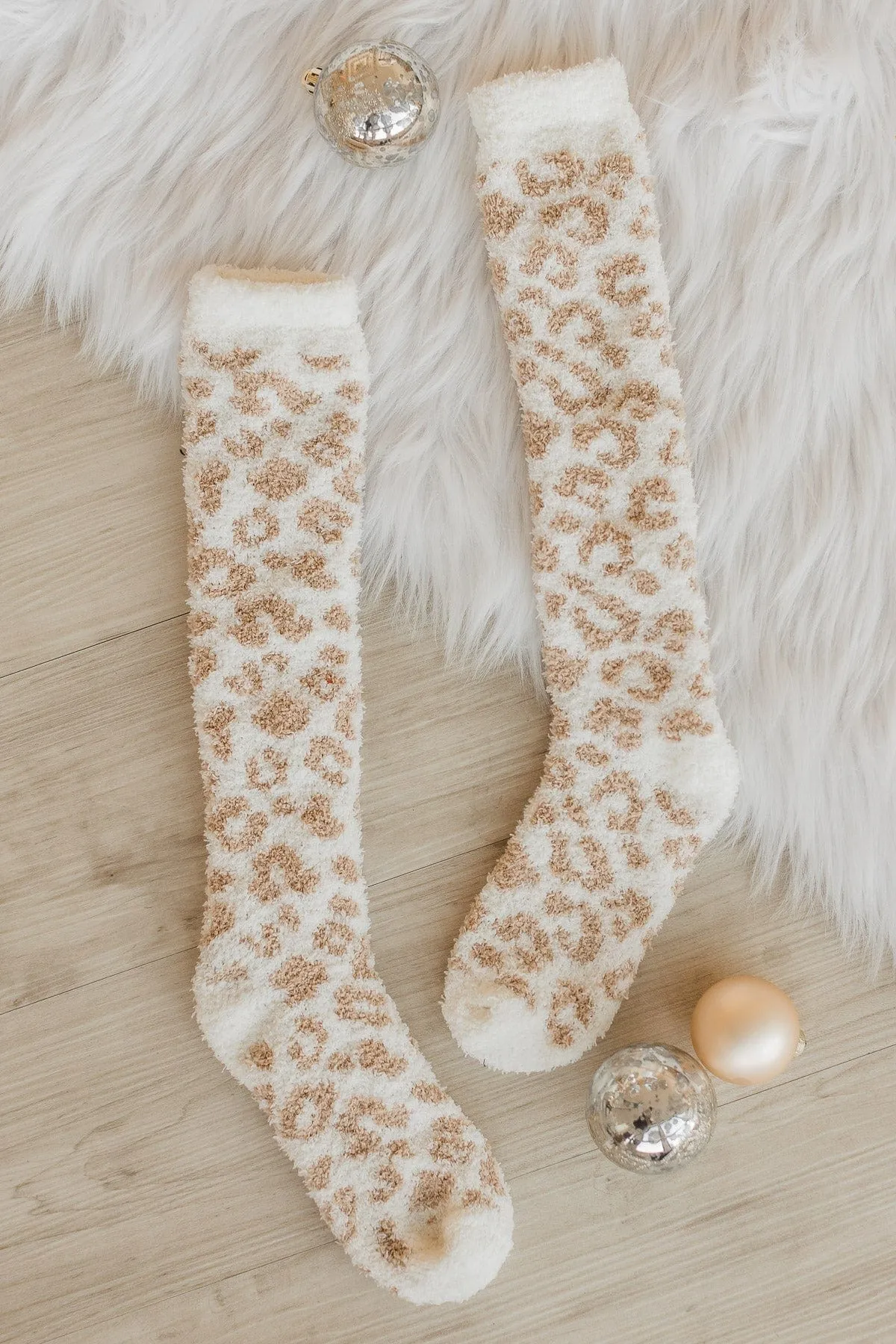 DOORBUSTER Plush Leopard Knit Socks