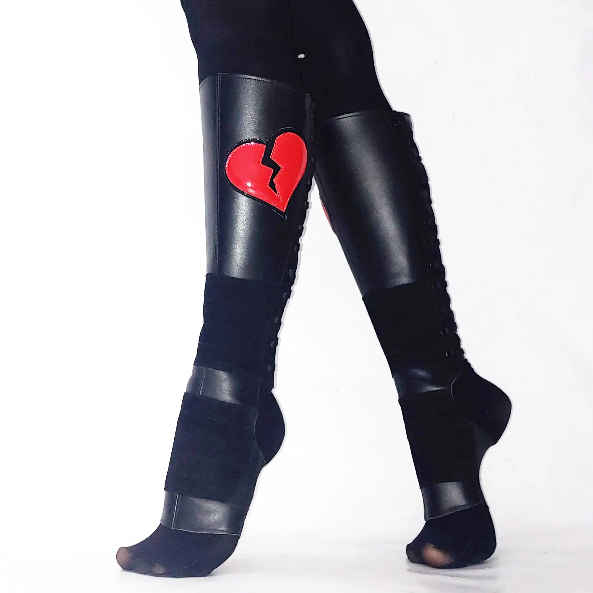 HEARTBREAKER Aerial boots w/ suede grips