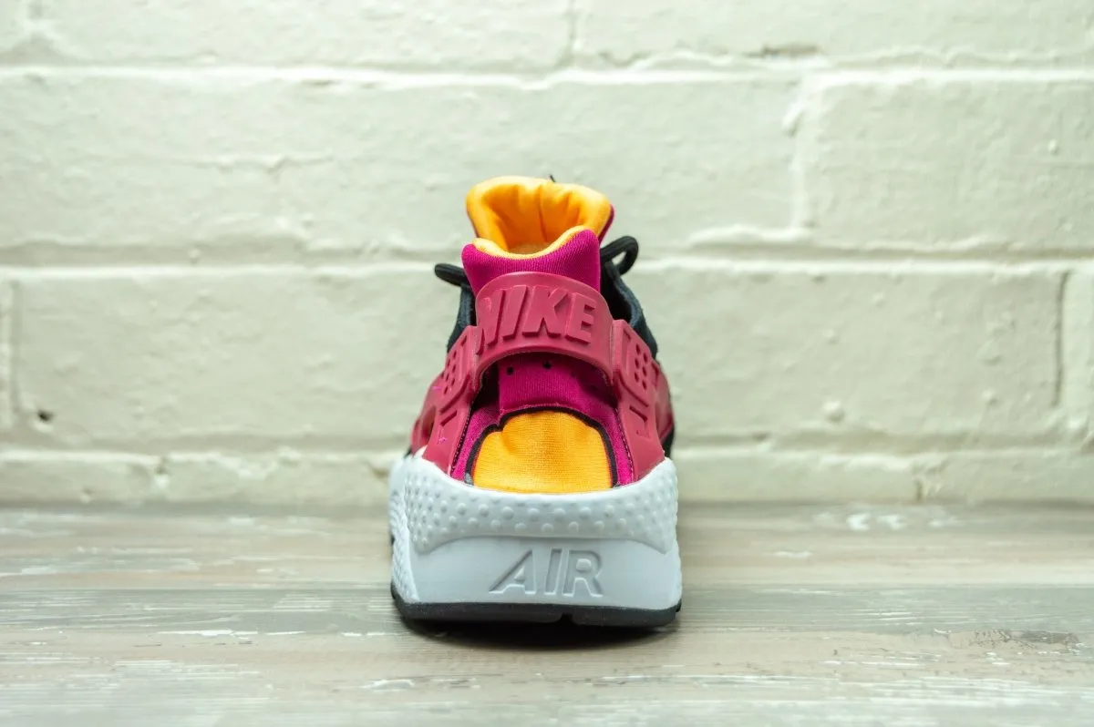 Nike Air Huarache LE Size? Laser Orange 318429 068