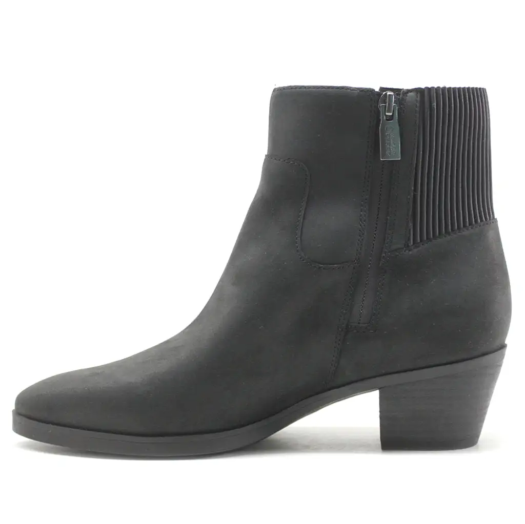 Shantelle Oiled Nubuck Women's Ankle Boots