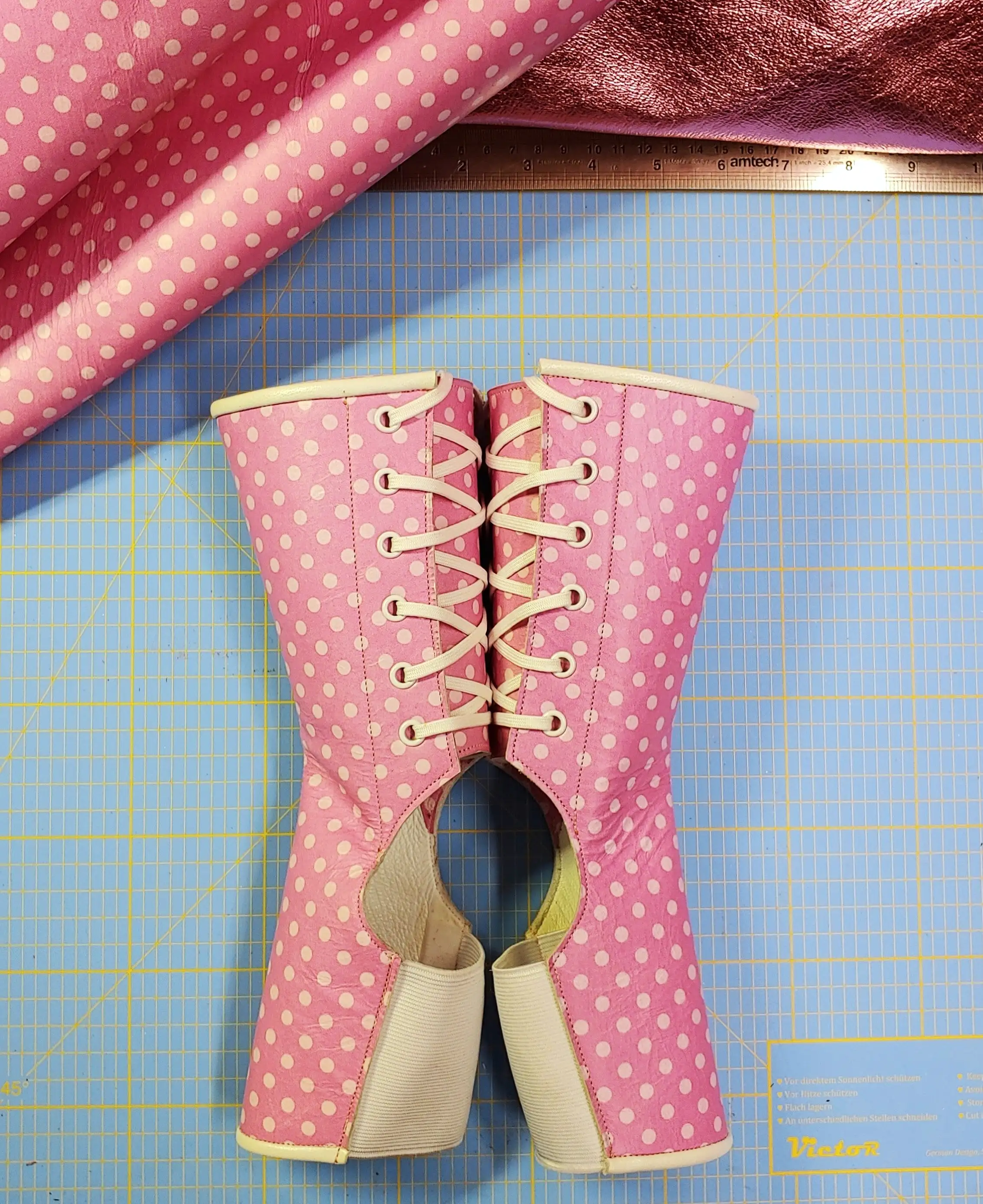 Short Aerial boots in Pink Polkadots *LIMITED EDITION*