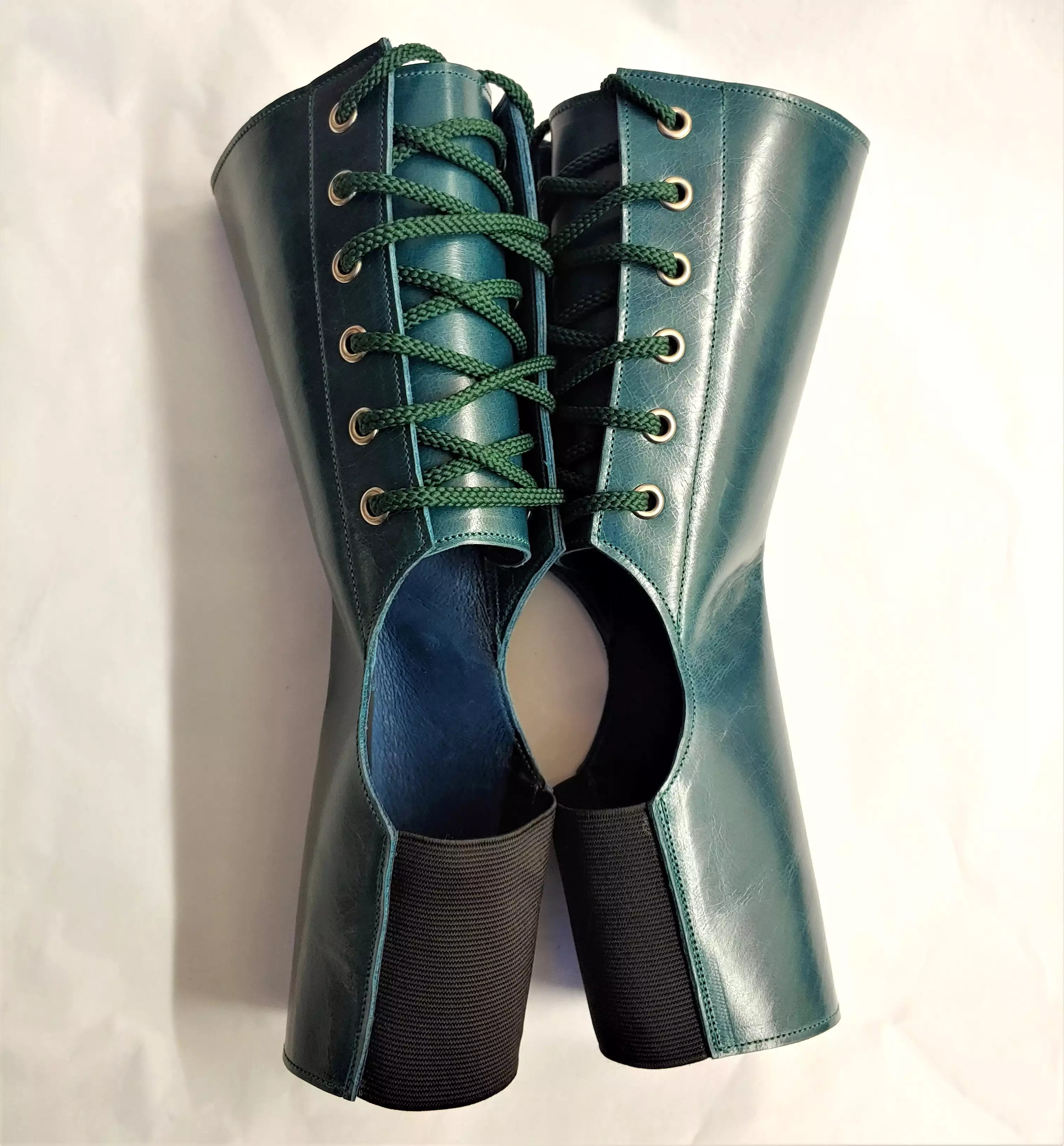 Short Deep Sea Green Aerial boots w/ MOON