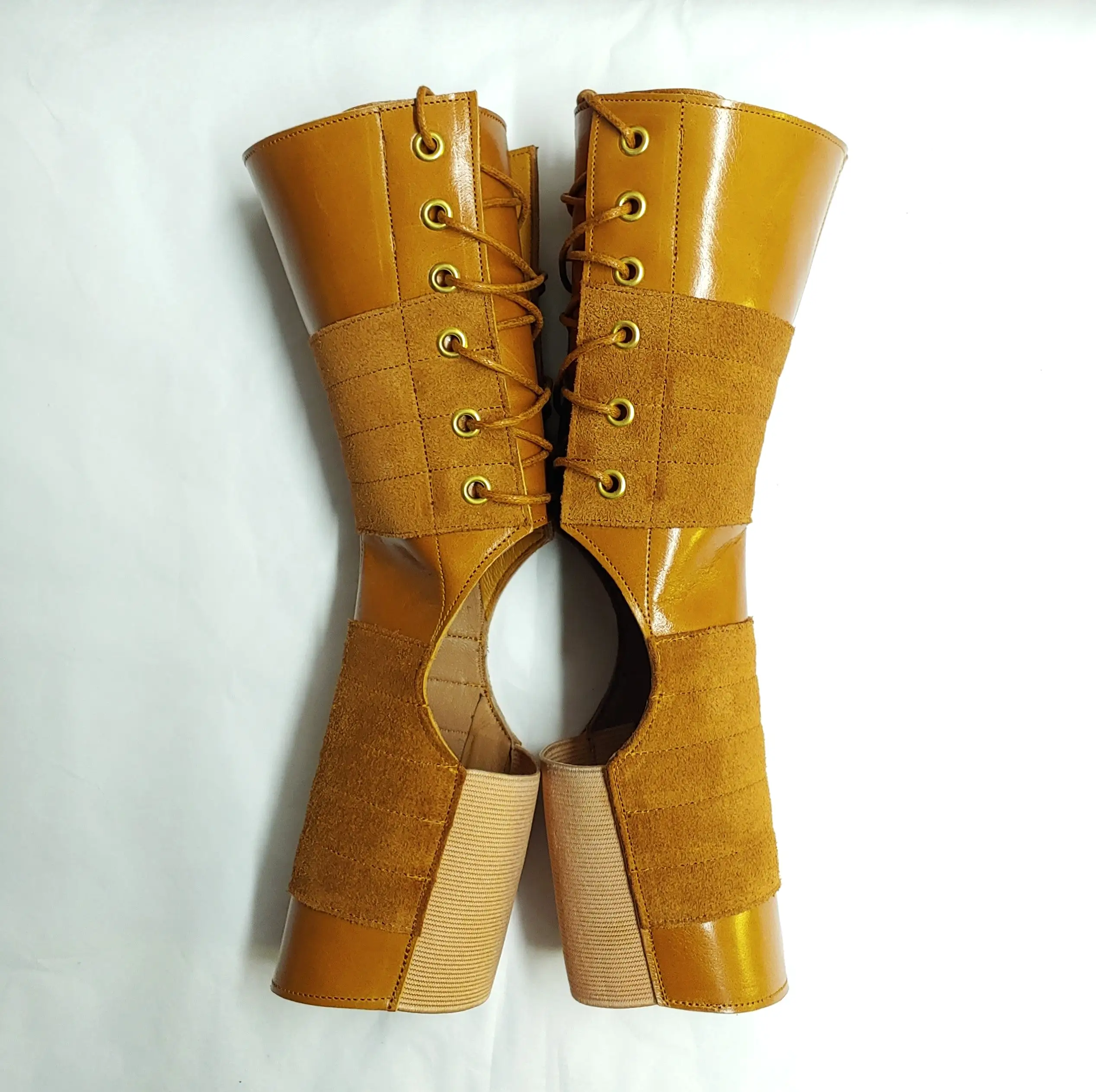 Short TAN Leather Aerial boots w/ Suede Grip