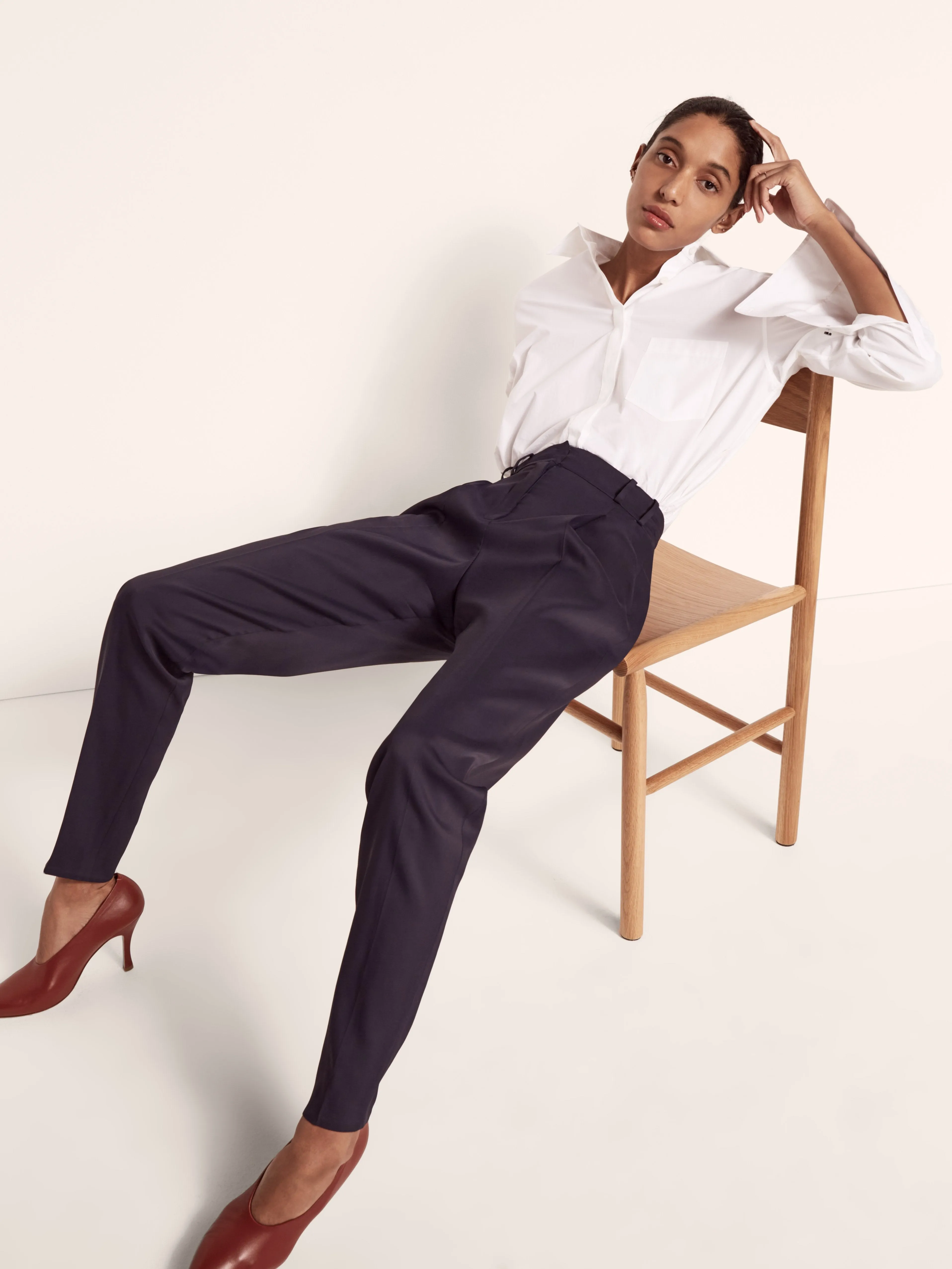 Single-Pleat Pant