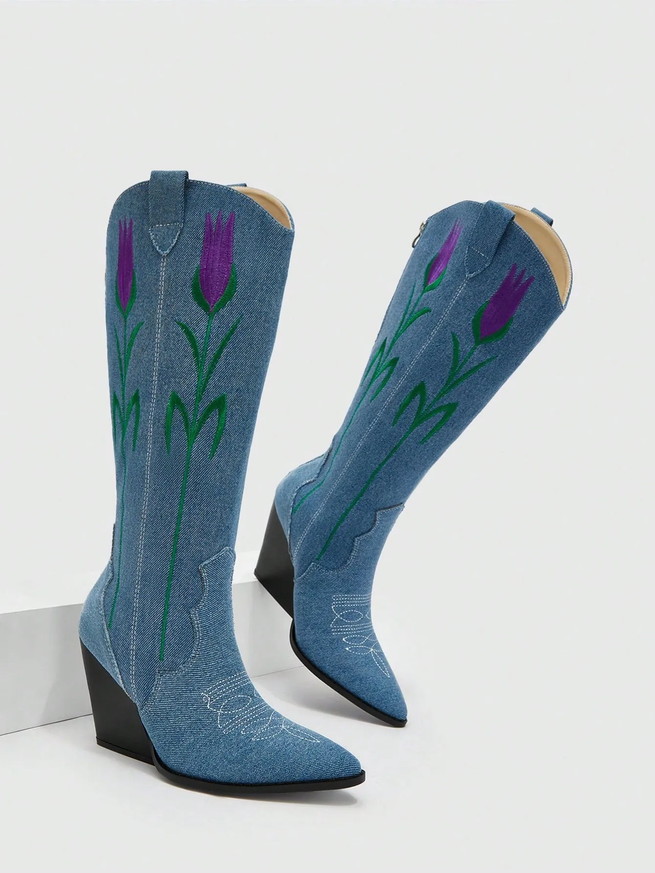 Women's Fashionable Wedge Boots With Embroidered Flower Design For Outdoors